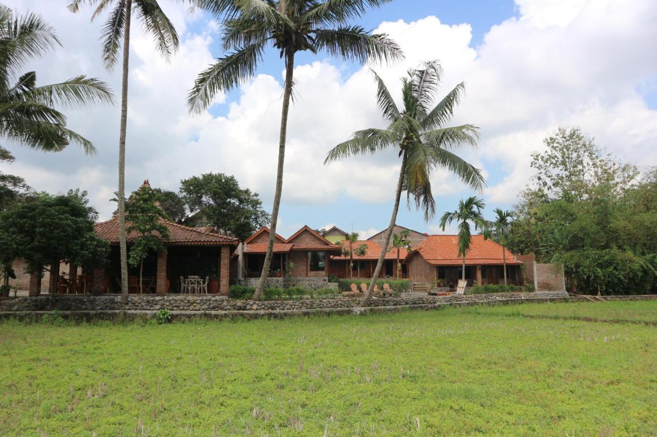 Gopalan Borobudur Hotel Magelang Exterior foto