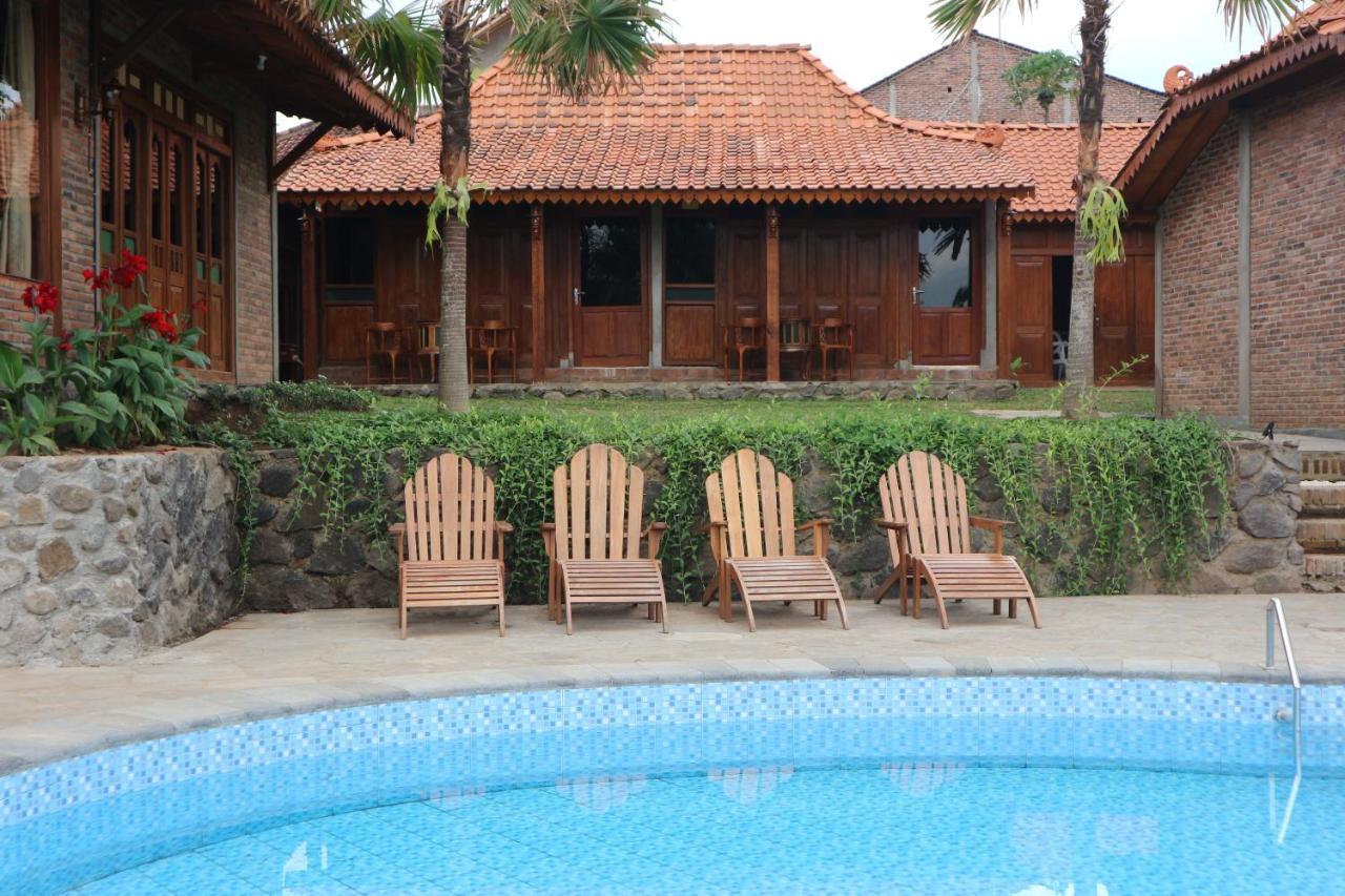 Gopalan Borobudur Hotel Magelang Exterior foto