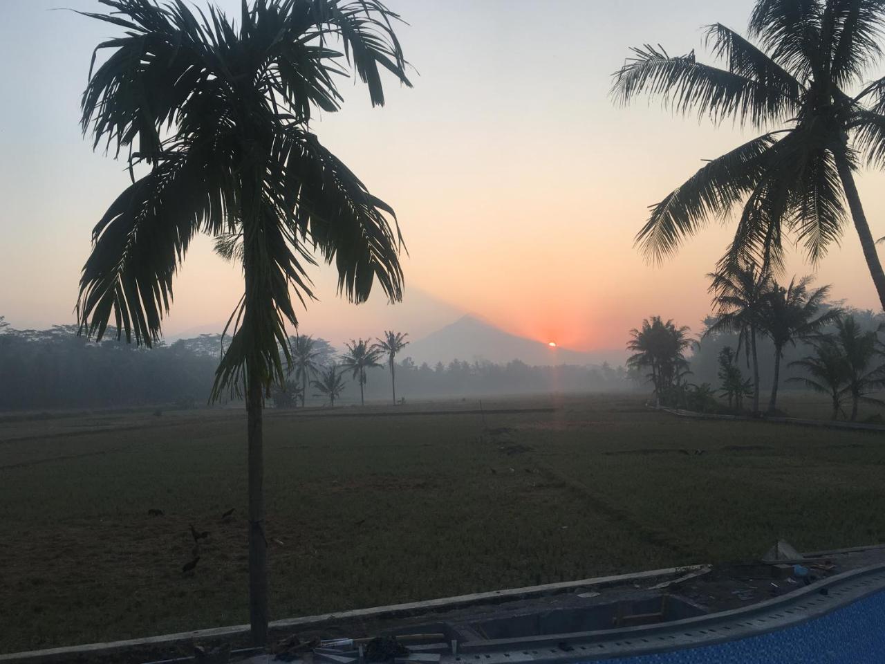Gopalan Borobudur Hotel Magelang Exterior foto