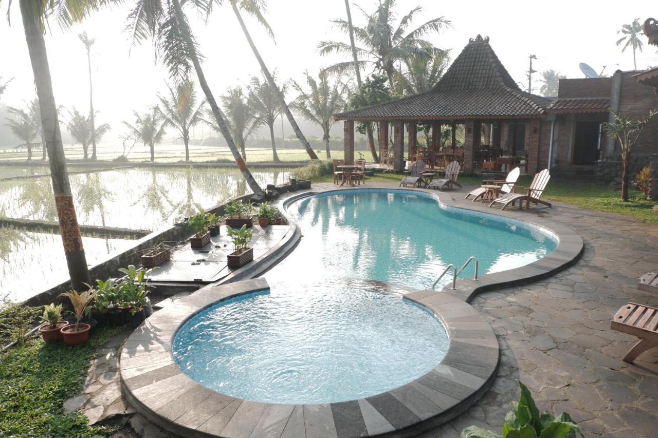 Gopalan Borobudur Hotel Magelang Exterior foto