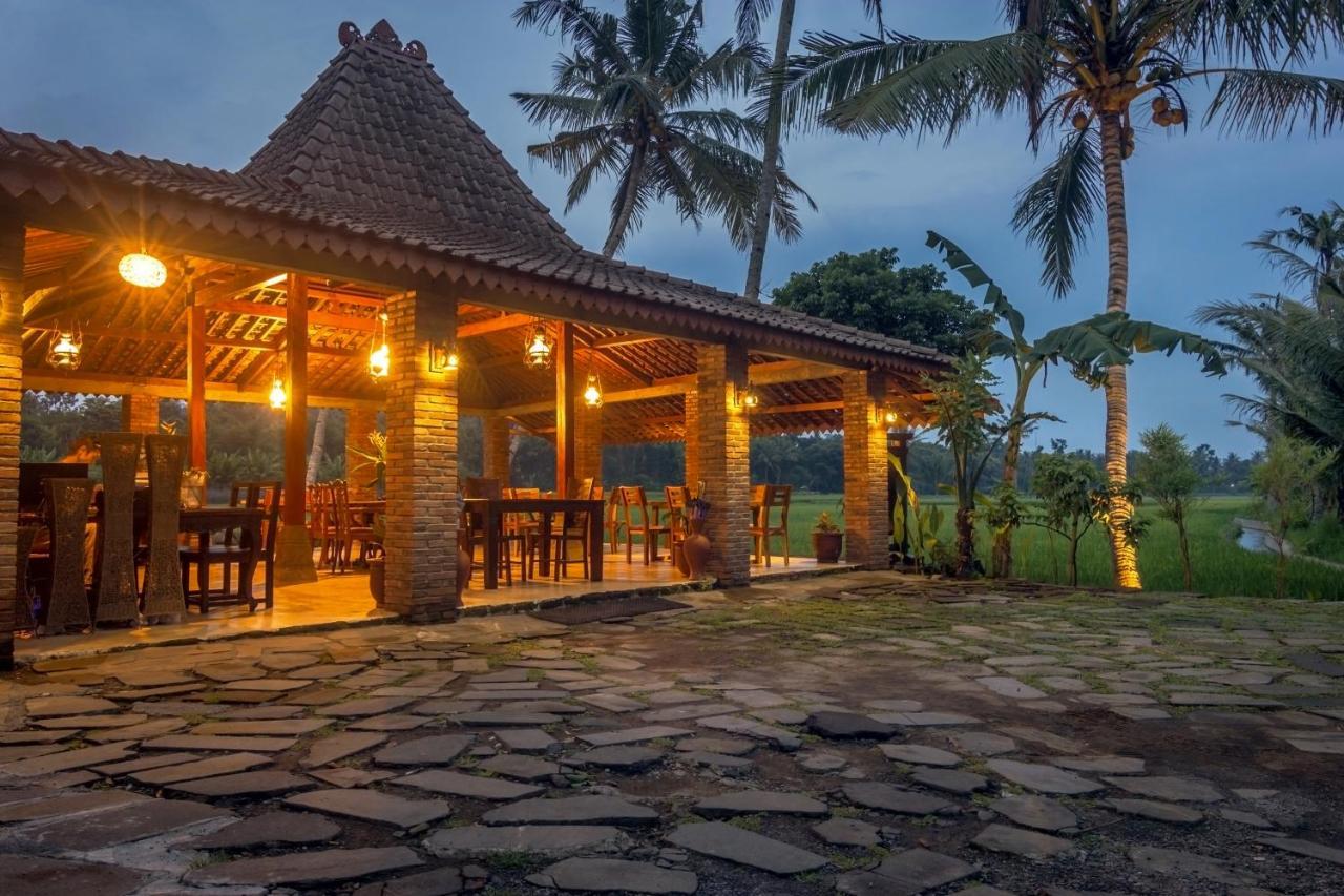 Gopalan Borobudur Hotel Magelang Exterior foto
