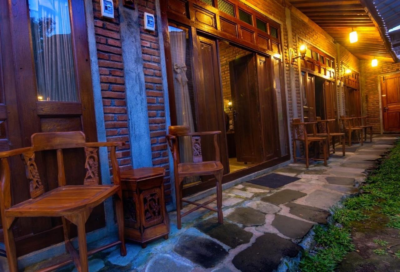 Gopalan Borobudur Hotel Magelang Exterior foto
